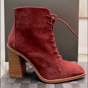 Barely Worn Vince Camuto Rich Russet Suede Boots Sz 7.5